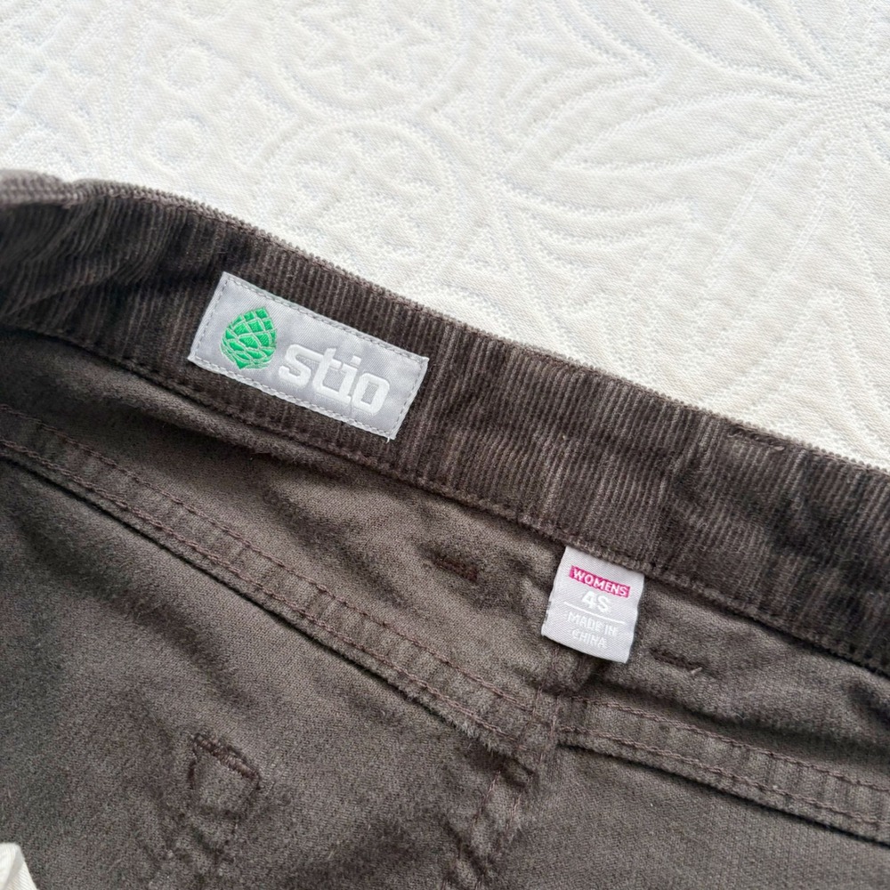 Stio Women's Rivet Corduroy Pants, Raven Sz 4 Short 28" Inseam - Picture 4 of 4